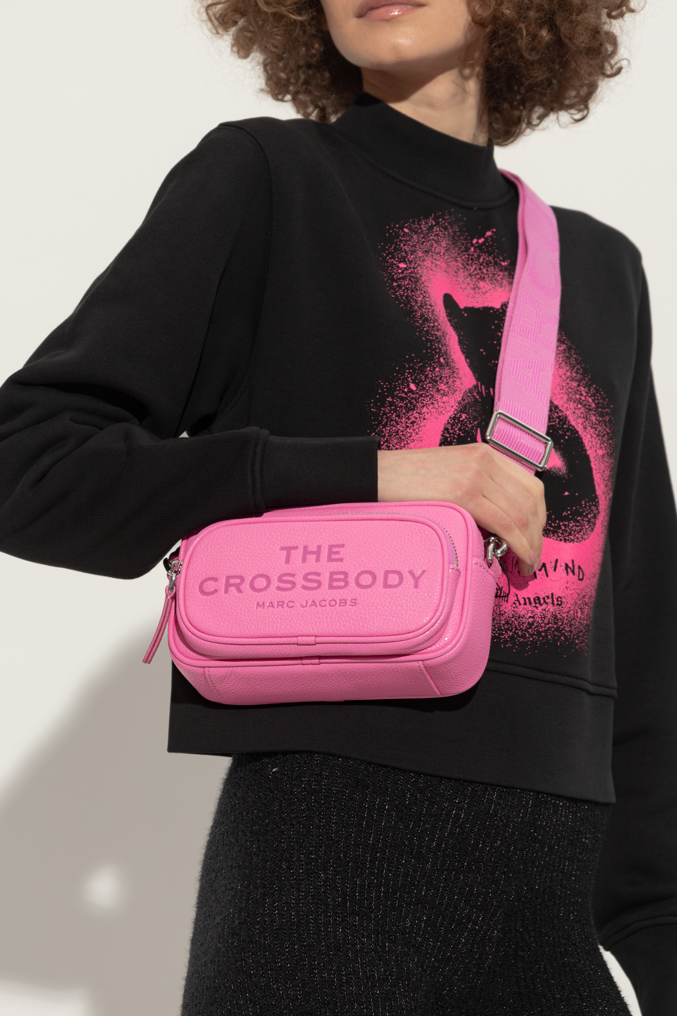 【Marc Jacobs】The Compact Signature Shoulder Bag Marc Jacobs Shoulder bag